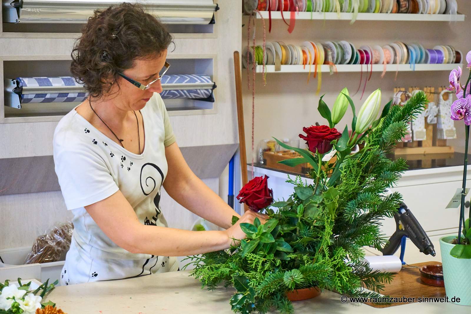 Trauerfloristik und Gedenkfloristik handgefertigt in Ihrer Raumzauber-Sinnwelt