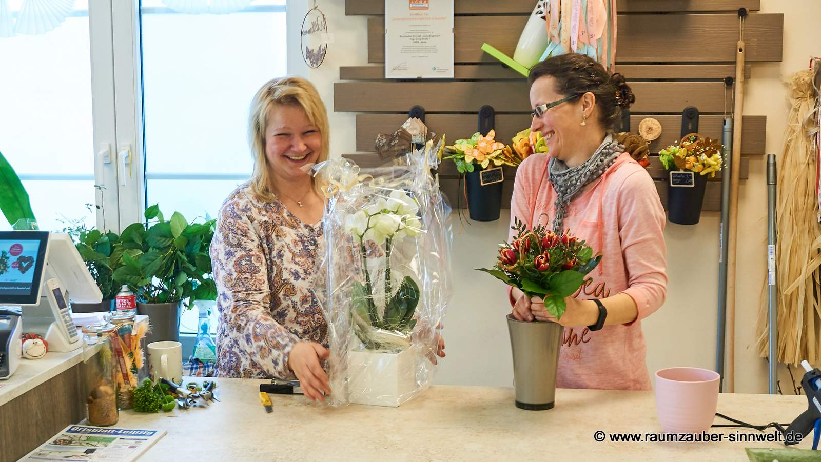 Team Raumzauber-Sinnwelt: Freude an Blumen und Pflanzen und Spaß bei der Arbeit