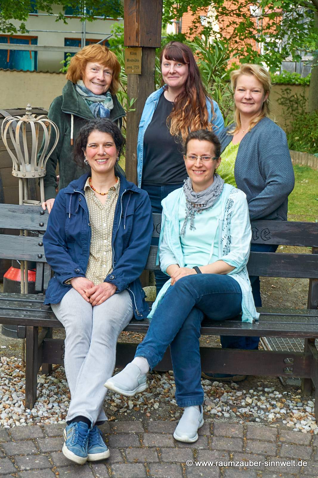 Team Raumzauber-Sinnwelt: Freude an Blumen und Pflanzen und Spaß bei der Arbeit