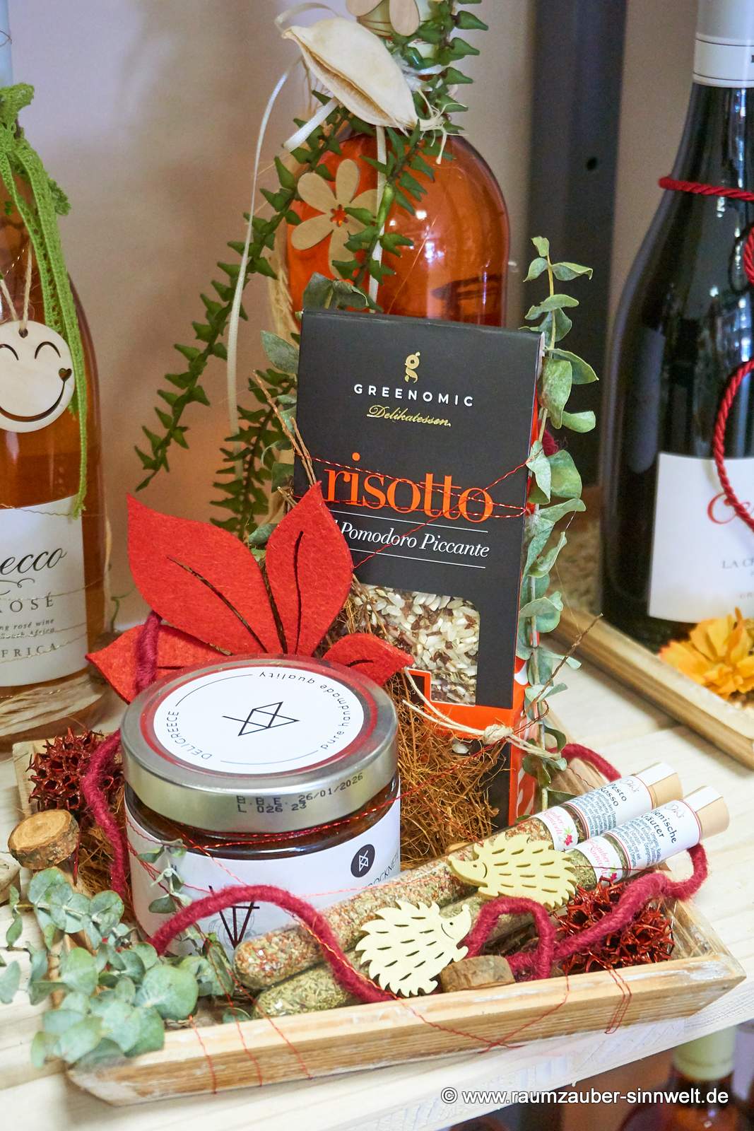 Antipasti aus Kreta von Deligreece, Gewürzröhrchen und Risotto von Greenomic