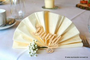 Namensschilder mit Schleierkraut