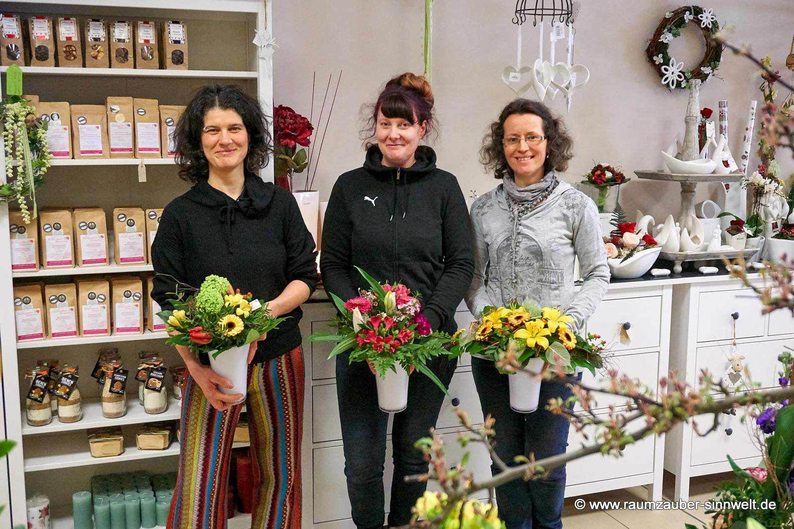 Team Raumzauber-Sinnwelt: Freude an Blumen und Pflanzen und Spaß bei der Arbeit