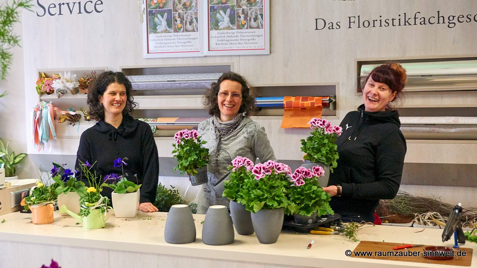 Team Raumzauber-Sinnwelt: Freude an Blumen und Pflanzen und Spaß bei der Arbeit