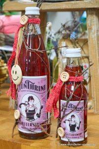 GÜNTHRINI Kräutersirup verleiht Getränken eine fein-herbe Kräuternote und ist dem alkoholischen Original mit höchster Sorgfalt nachempfunden.